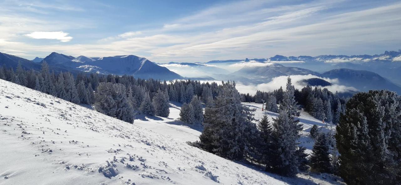 Studio Aux Pieds Des Pistes Roche Beranger Chamrousse Exterior foto